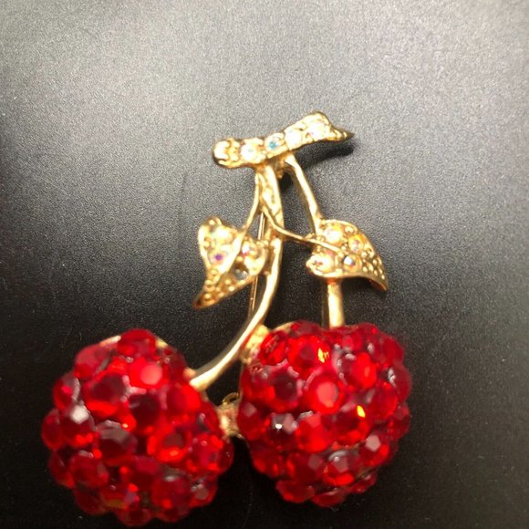 Vintage Signed Suzanne Bjontegard Faux Ruby Red Cherries Brooch FLAW - Picture 3 of 10